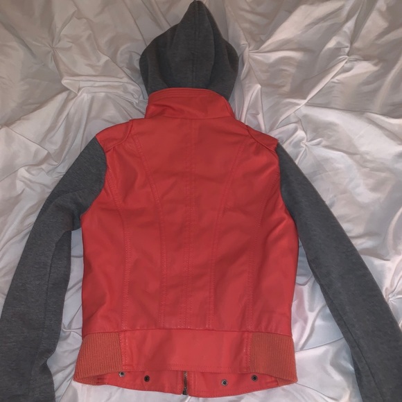 Leather jacket bundle - Picture 3 of 7